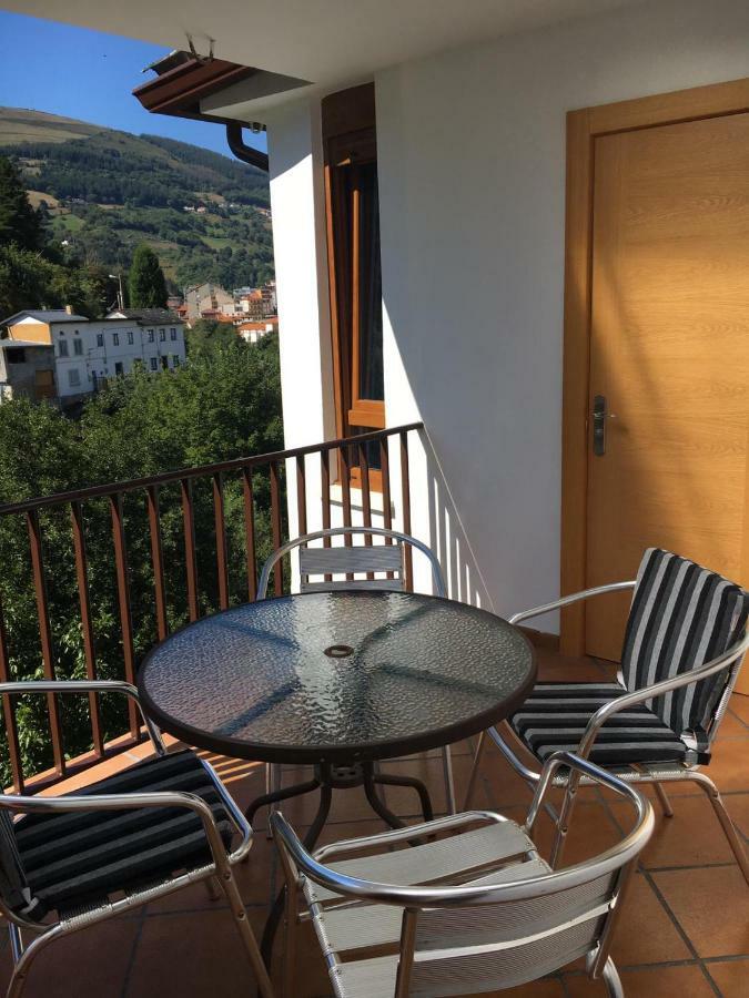 Narcea Turismo Real Διαμέρισμα Cangas De Narcea Εξωτερικό φωτογραφία